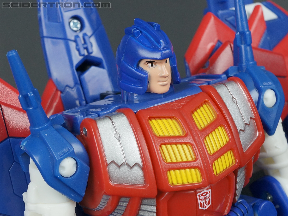 Transformers Convention &amp; Club Exclusives Metalhawk (Image #72 of 153)