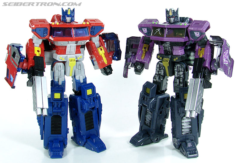 Transformers Convention &amp; Club Exclusives Optimus Prime (Shattered Glass) (Image #107 of 116)