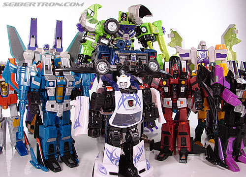 Transformers Convention &amp; Club Exclusives Bugbite (Image #106 of 109)