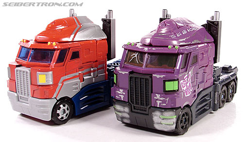 Transformers Convention &amp; Club Exclusives Optimus Prime (Shattered Glass) (Image #55 of 116)