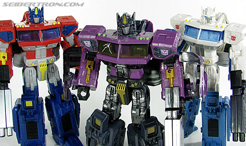 Transformers Convention &amp; Club Exclusives Optimus Prime (Shattered Glass) (Image #112 of 116)