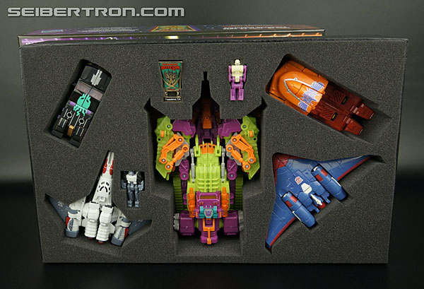 Transformers Convention &amp; Club Exclusives Pirate Scorponok (Image #21 of 303)