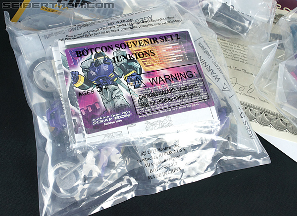 Transformers Convention &amp; Club Exclusives Scrap Iron (Shattered Glass) (Image #3 of 165)