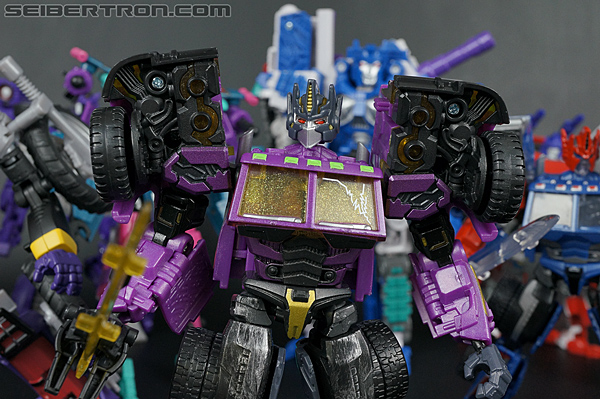 Transformers Convention &amp; Club Exclusives Optimus Prime (Shattered Glass) (Image #141 of 166)