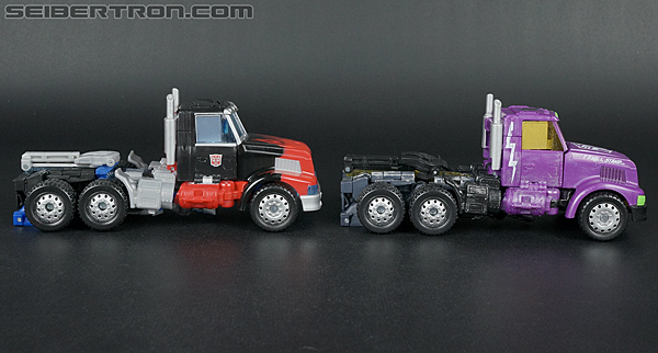 Transformers Convention &amp; Club Exclusives Optimus Prime (Shattered Glass) (Image #158 of 166)