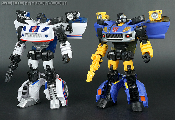 Transformers Convention &amp; Club Exclusives Treadshot (Shattered Glass) (Image #126 of 155)