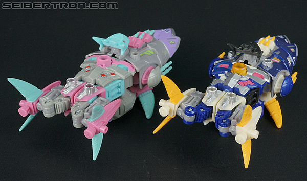 Transformers Convention &amp; Club Exclusives Sharkticon: Land Shark (Image #50 of 157)
