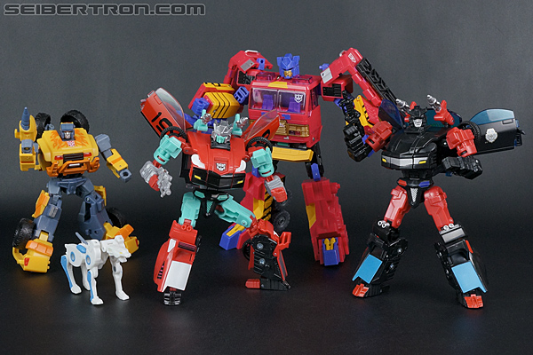 Transformers Convention &amp; Club Exclusives Streetstar (Image #143 of 147)