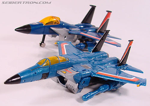 Transformers Convention &amp; Club Exclusives Thundercracker (Image #18 of 97)