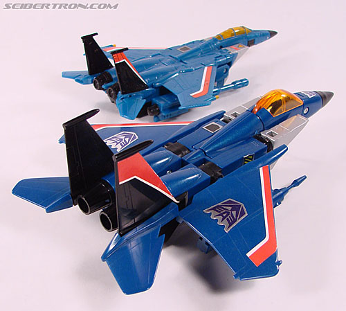 Transformers Convention &amp; Club Exclusives Thundercracker (Image #21 of 97)