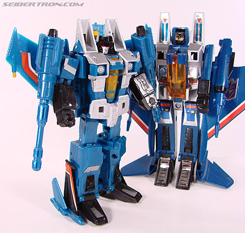 Transformers Convention &amp; Club Exclusives Thundercracker (Image #77 of 97)