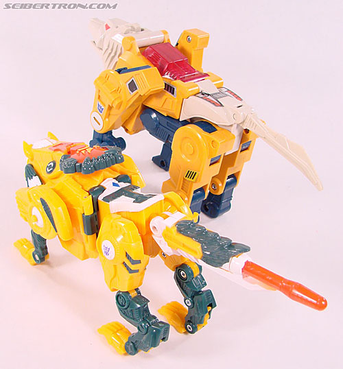 Transformers Convention &amp; Club Exclusives Weirdwolf (Image #43 of 125)
