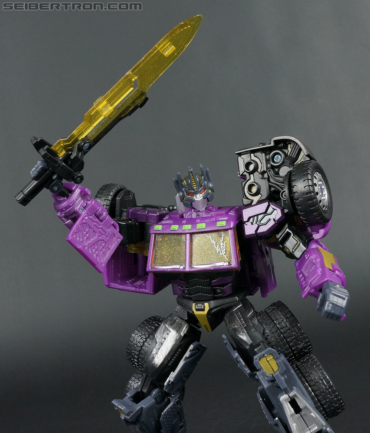Transformers Convention &amp; Club Exclusives Optimus Prime (Shattered Glass) (Image #94 of 166)