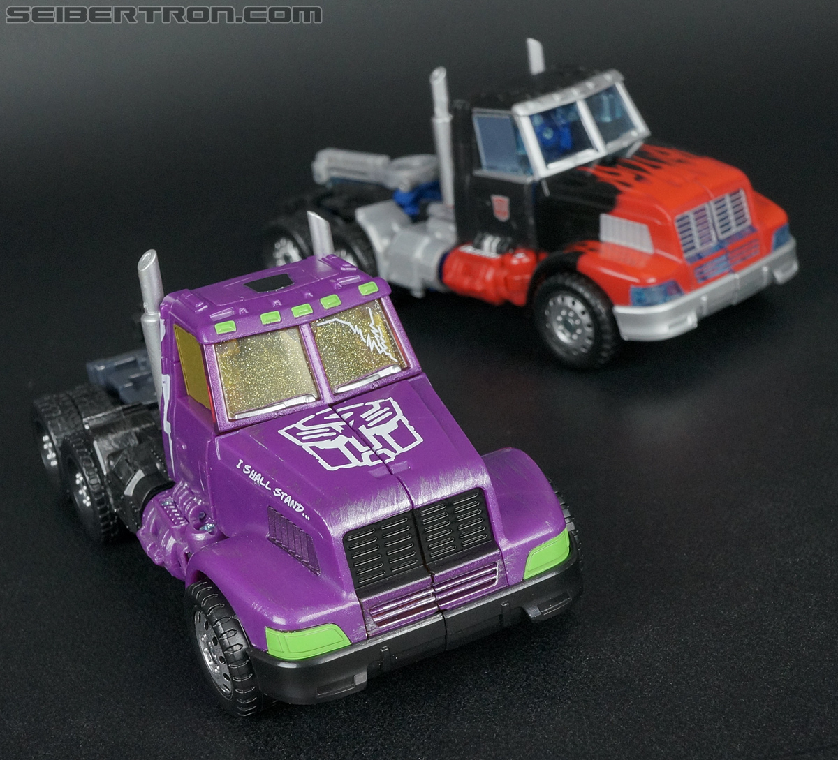 Transformers Convention &amp; Club Exclusives Optimus Prime (Shattered Glass) (Image #166 of 166)