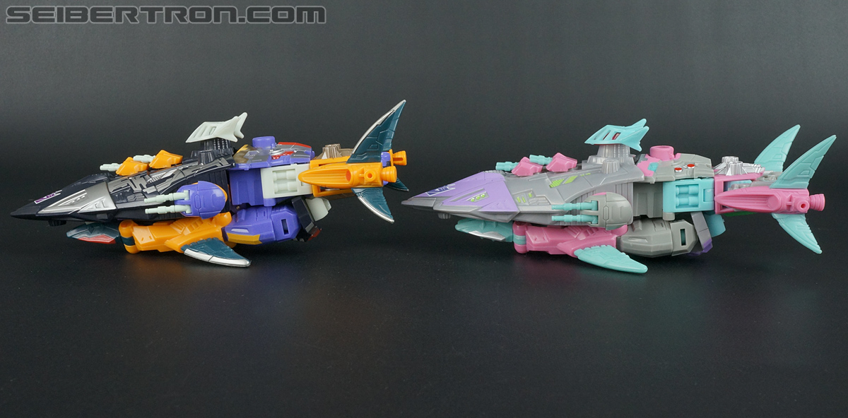 Transformers Convention &amp; Club Exclusives Sharkticon: Land Shark (Image #56 of 157)