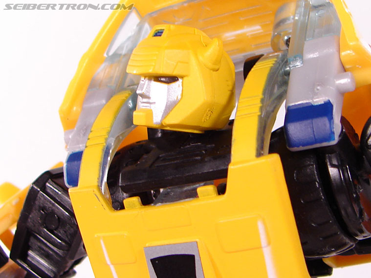 Transformers Classics Bumblebee (Bumble) (Image #63 of 93)