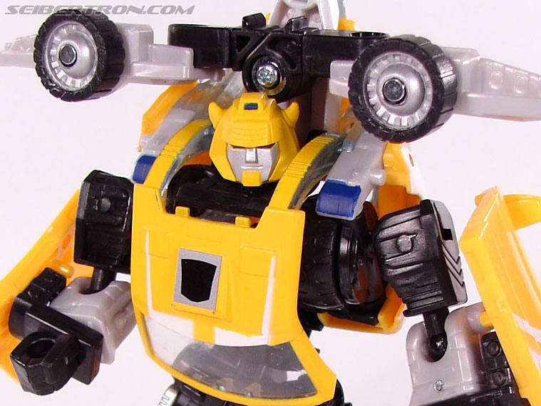 Transformers Classics Bumblebee (Bumble) (Image #79 of 93)