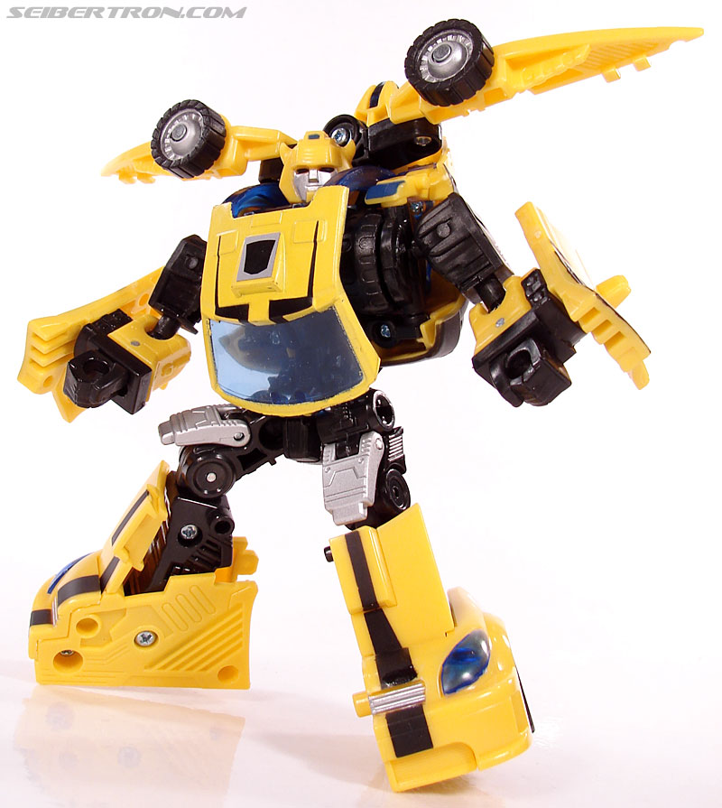 Transformers Classics Bumblebee (Bumble) (Image #93 of 126)