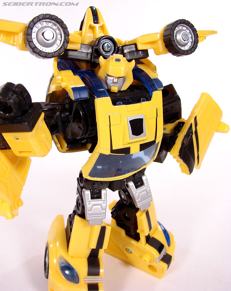 Transformers Classics Bumblebee (Bumble) (Image #95 of 126)