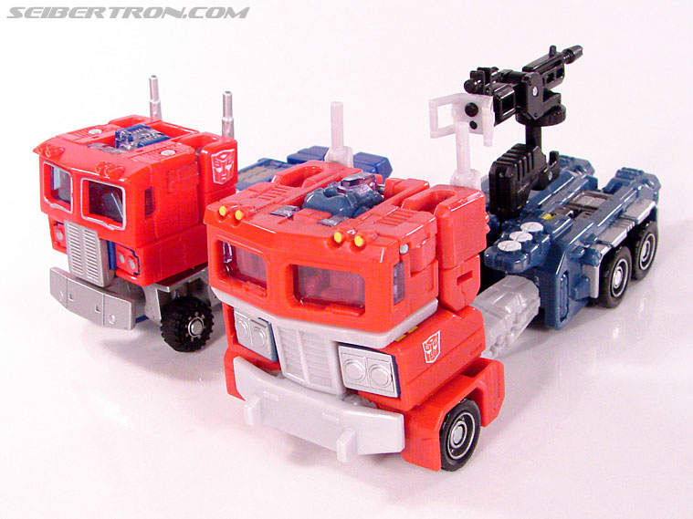 Transformers Classics Optimus Prime (deluxe) (Image #29 of 81)