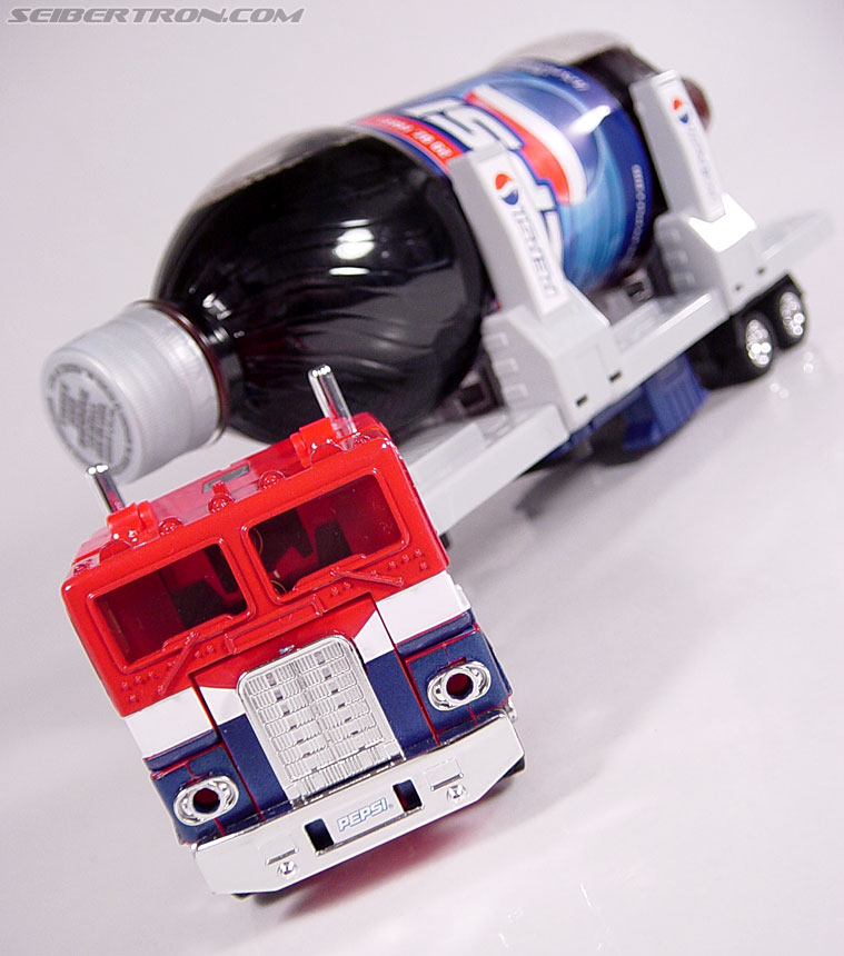 Transformers Classics Pepsi Optimus Prime (Pepsi Convoy) (Image #77 of 202)