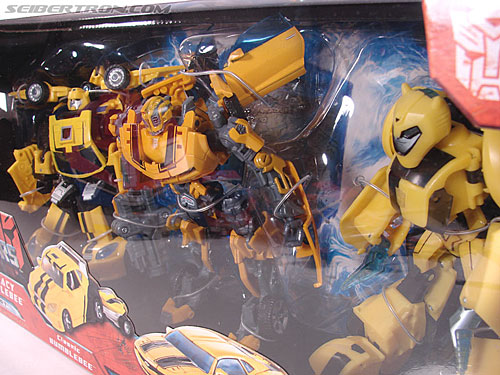 Transformers Classics Bumblebee (Bumble) (Image #23 of 126)