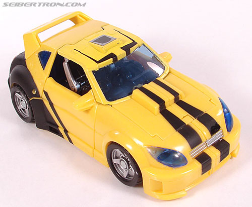 Transformers Classics Bumblebee (Bumble) (Image #32 of 126)