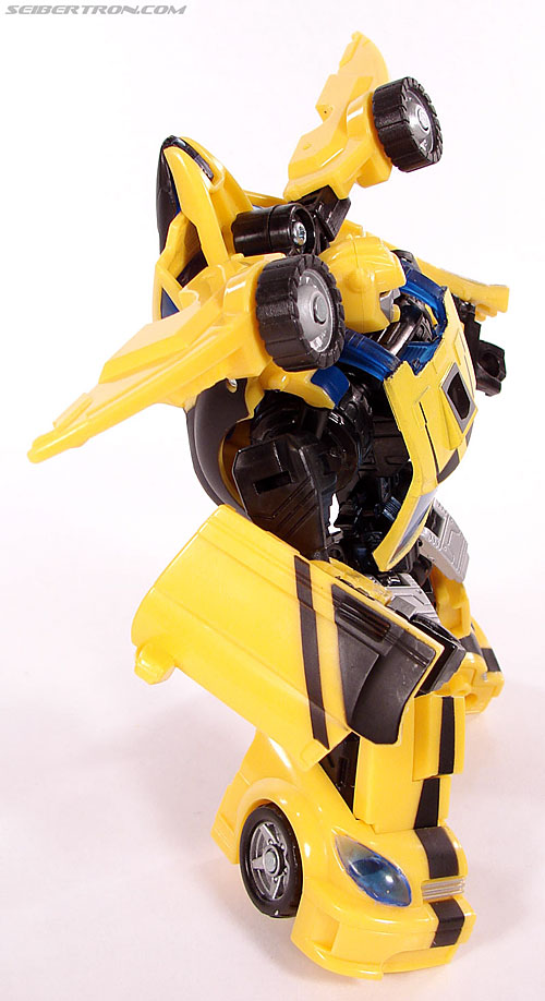 Transformers Classics Bumblebee (Bumble) (Image #88 of 126)