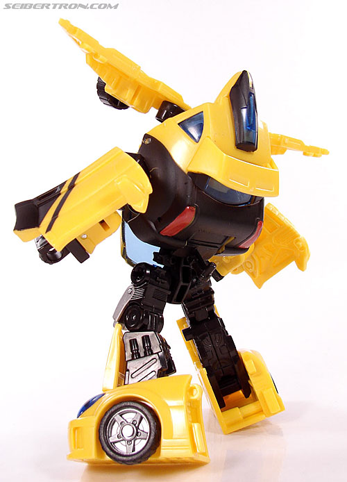 Transformers Classics Bumblebee (Bumble) (Image #91 of 126)