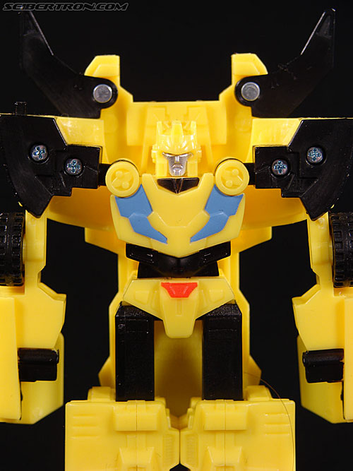 Transformers Classics Bumblebee (Image #34 of 63)