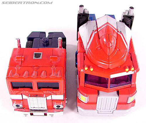 Transformers Classics Optimus Prime (Convoy) (Image #92 of 98)