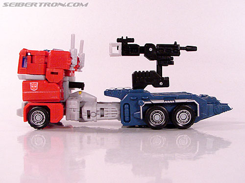 Transformers Classics Optimus Prime (deluxe) (Image #24 of 81)