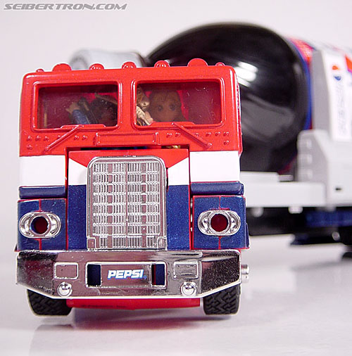 Transformers Classics Pepsi Optimus Prime (Pepsi Convoy) (Image #137 of 202)