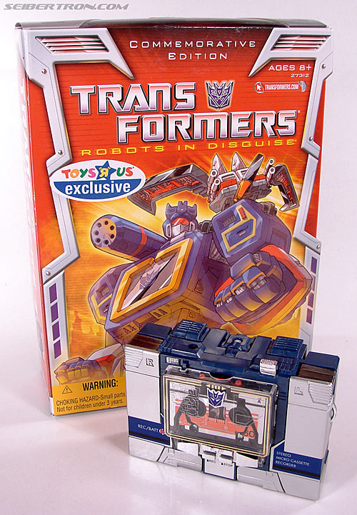 Transformers Classics Soundwave (Reissue) (Image #130 of 137)