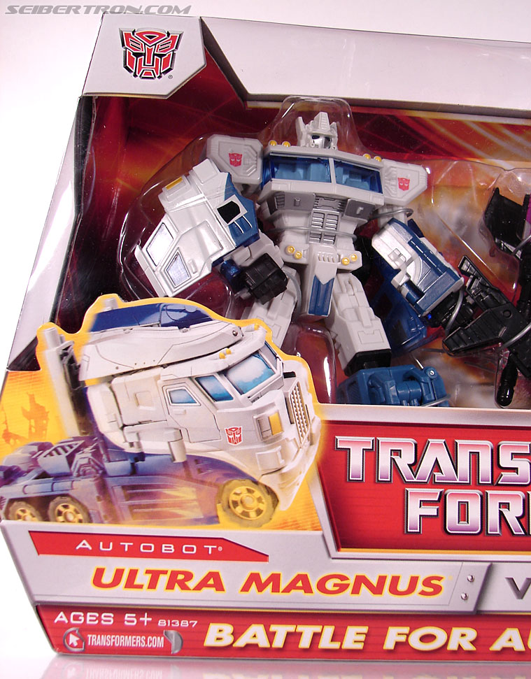 Transformers Classics Ultra Magnus (Image #5 of 143)