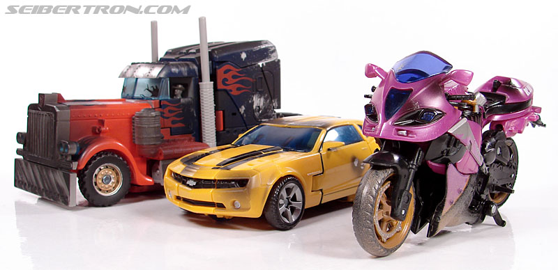 Transformers (2007) Battle Damaged Arcee (Image #37 of 72)