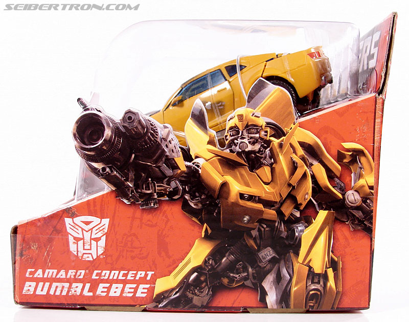 Transformers (2007) Battle Damaged Bumblebee (Image #14 of 99)