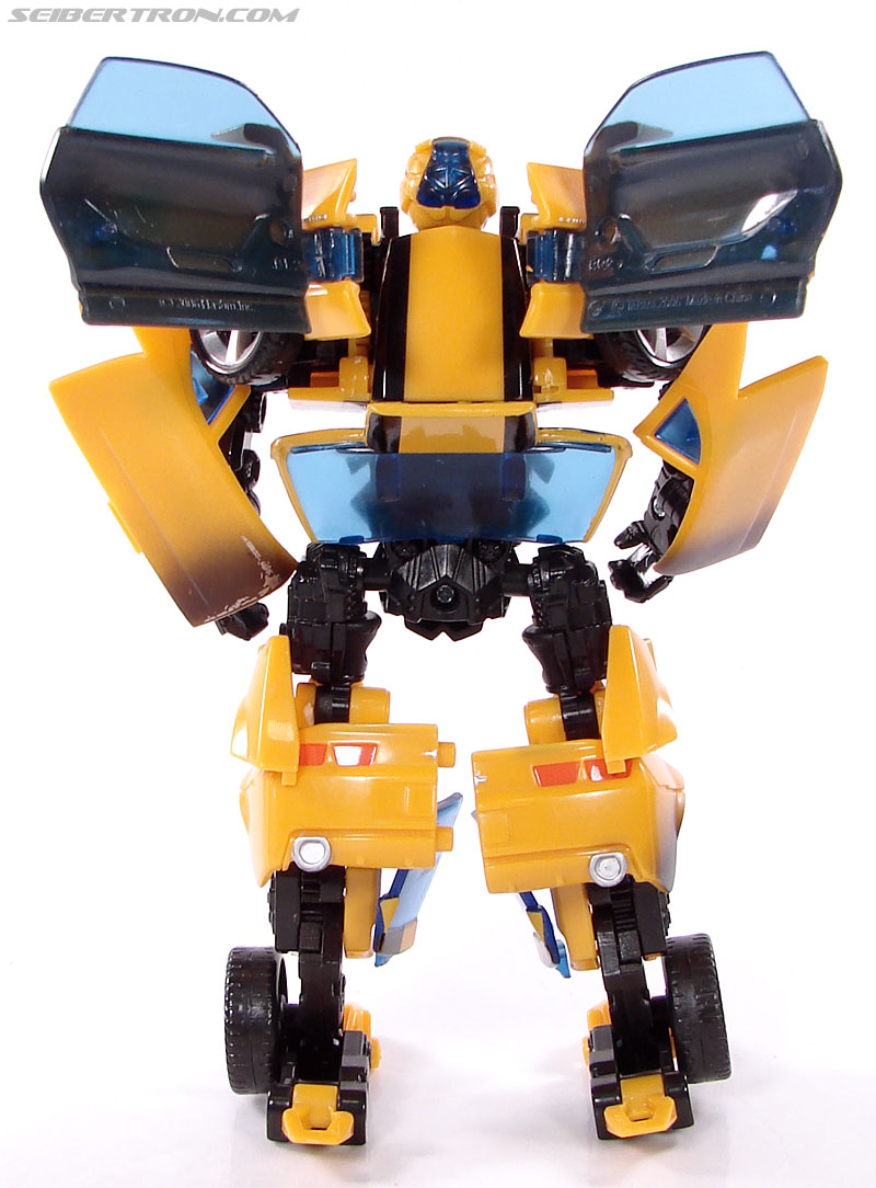 Transformers (2007) Battle Damaged Bumblebee (Image #66 of 99)