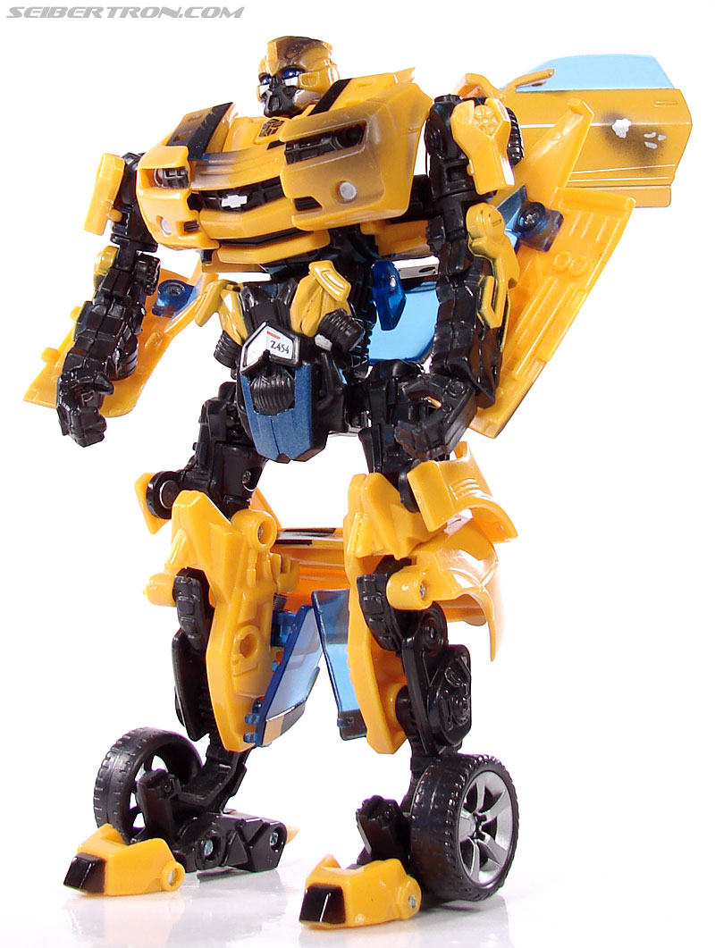Transformers (2007) Battle Damaged Bumblebee (Image #69 of 99)