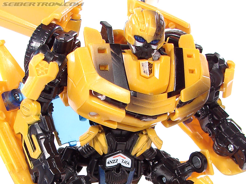 Transformers (2007) Battle Damaged Bumblebee (Image #77 of 99)