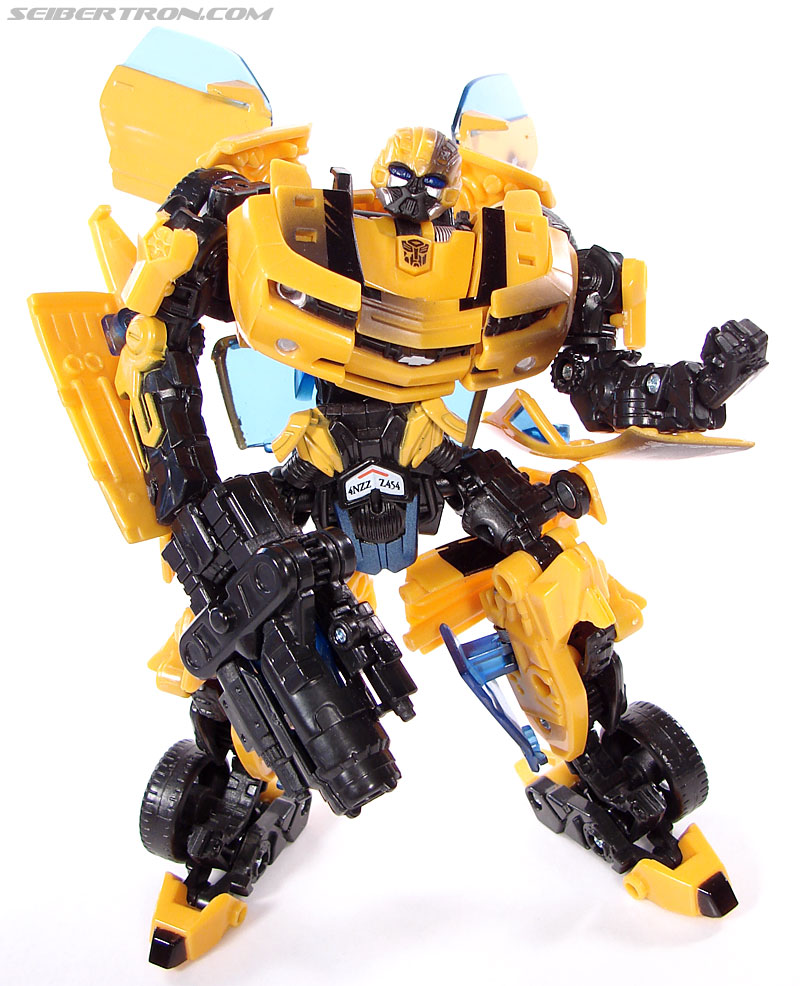 Transformers (2007) Battle Damaged Bumblebee (Image #79 of 99)