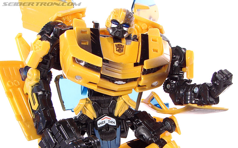 Transformers (2007) Battle Damaged Bumblebee (Image #80 of 99)