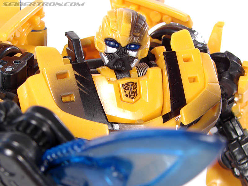 Transformers (2007) Battle Damaged Bumblebee (Image #85 of 99)