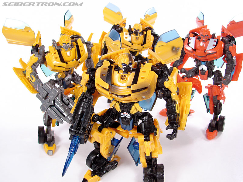 Transformers (2007) Battle Damaged Bumblebee (Image #97 of 99)