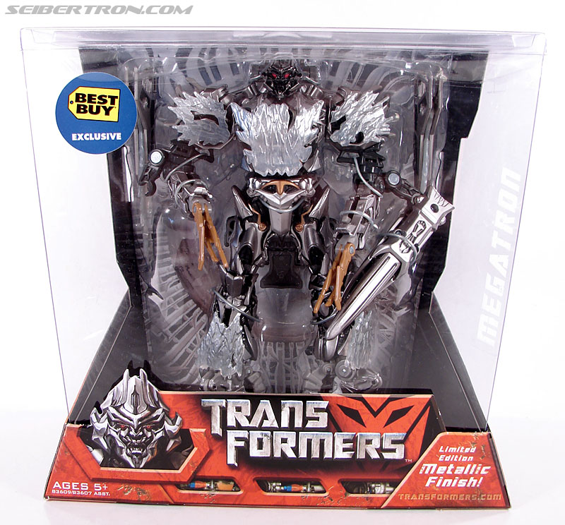 Transformers (2007) Premium Megatron (Best Buy) (Image #1 of 112)