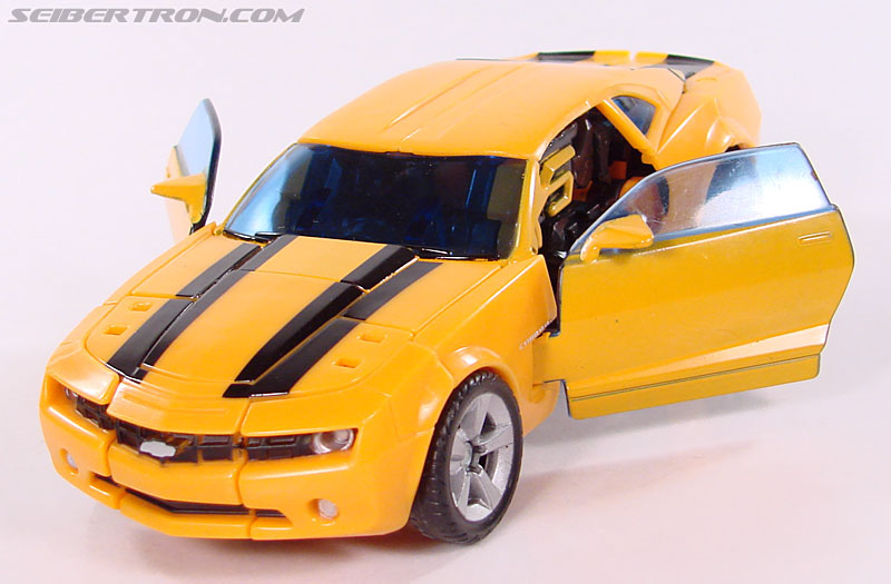 Transformers (2007) Bumblebee (Image #84 of 224)