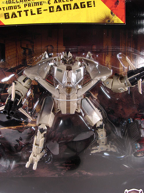 Transformers (2007) Battle Damaged Optimus Prime (Image #5 of 144)