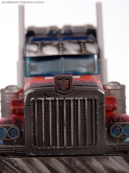 Transformers (2007) Battle Damaged Optimus Prime Toy Gallery (image #22 