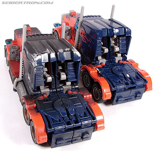 Transformers (2007) Battle Damaged Optimus Prime (Image #49 of 144)