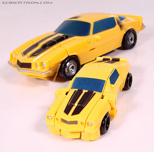 Transformers (2007) Bumblebee (Bumble) (Image #29 of 58)